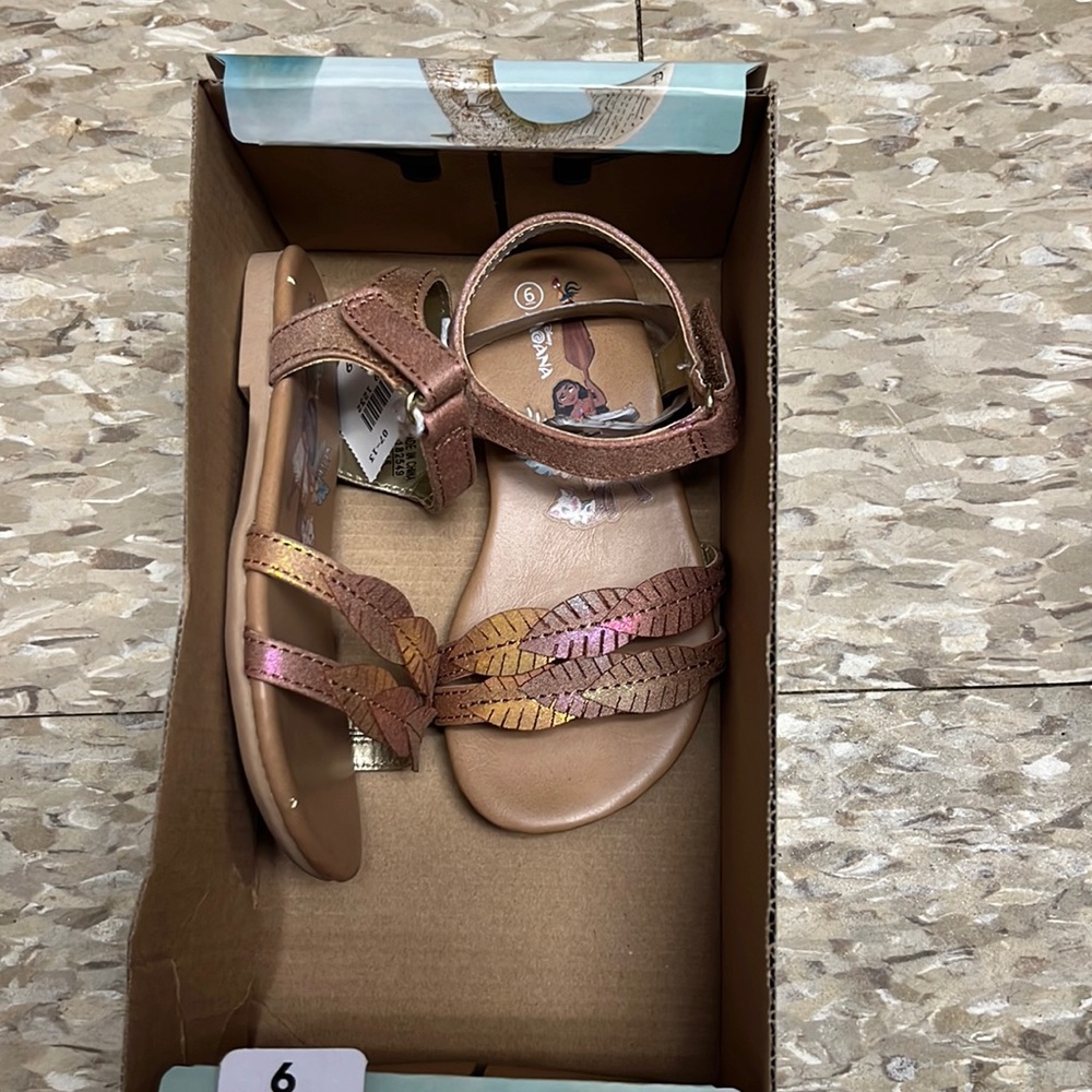 Disney Moana sandals